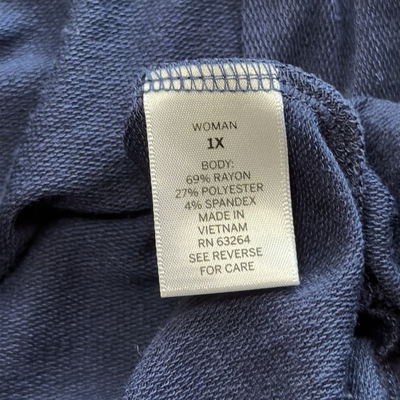 Women’s Db Sunday Pink Ribbon Long Sleeve Split Side Tee Plus Size 1X Navy - Picture 8 of 10